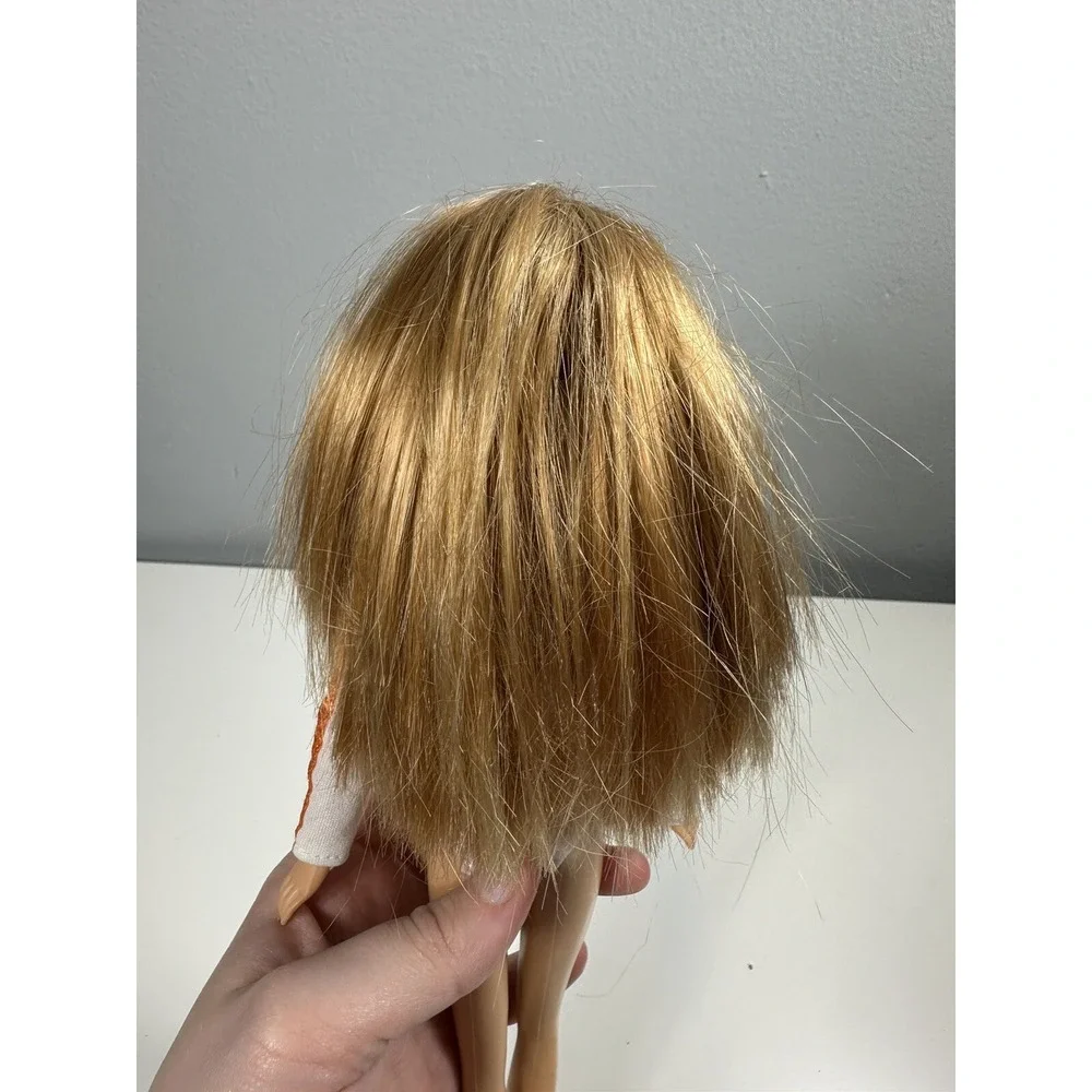 Vintage 1995 Barbie Mattel Red‎ Hair Straight Long Blue Eyes Univ Tennessee